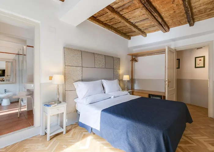 The Bluehostel Pensión 4*